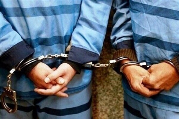 اراذل سابقه‌دار در سمنان دستگیر شدند
