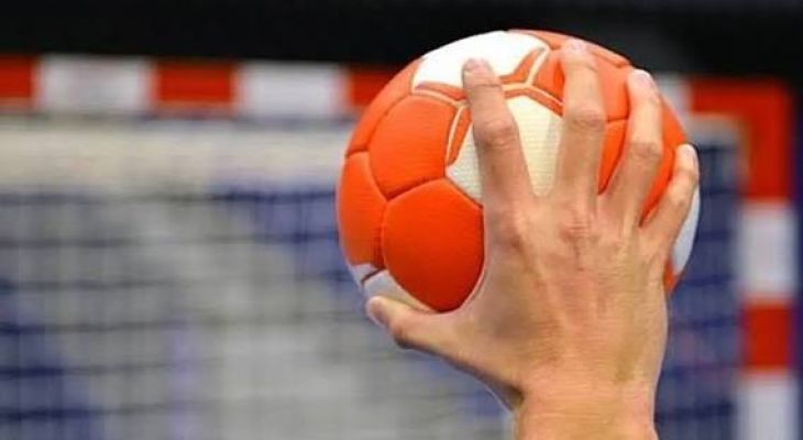 سمنان؛ هندبالیستهای برتر به قهرمانی کشور اعزام شدند